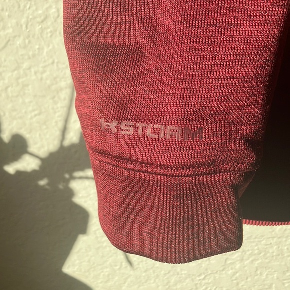 NWT Under Armour Storm Cold Gear Loose Fit ¼ Zip Burgundy Fleece Sweater mens XL - Picture 7 of 15